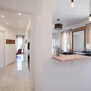  Apartment Place Au Manege France