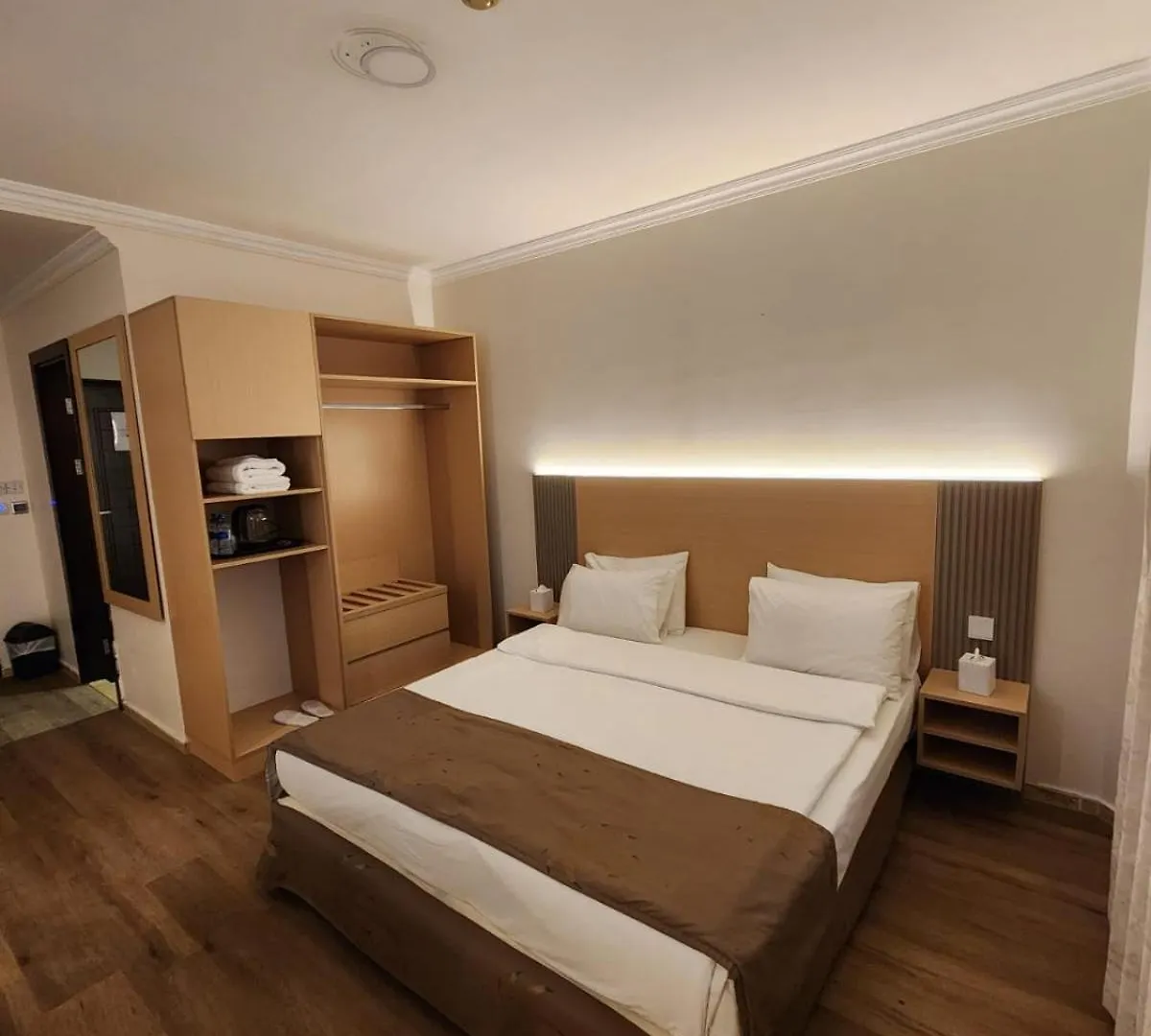 Sharjah International Airport Hotel 2*,  United Arab Emirates